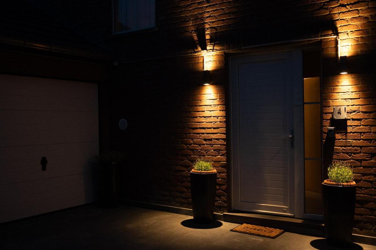 Chez Sabine Et Eric Maison Pour 6 Personnes Avec Piscine Chauffee Andenne エクステリア 写真