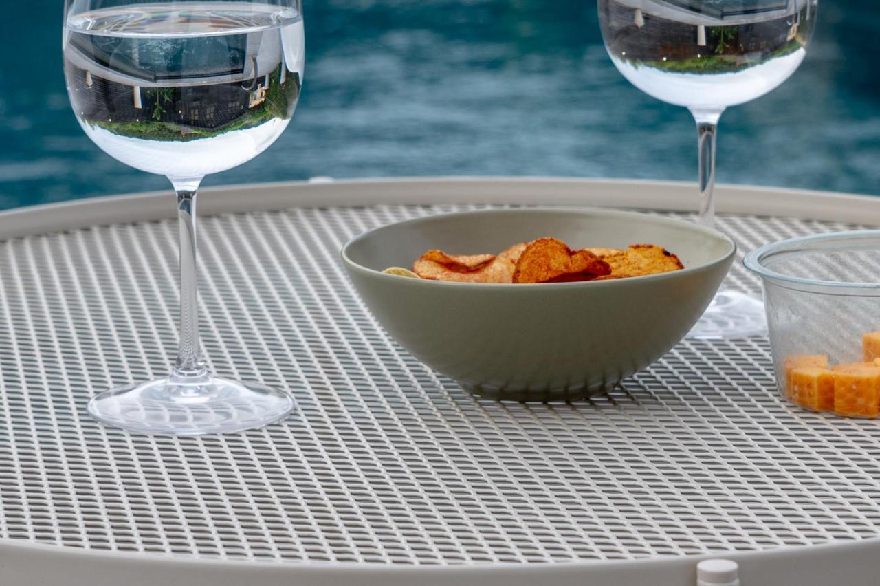 Chez Sabine Et Eric Maison Pour 6 Personnes Avec Piscine Chauffee Andenne エクステリア 写真